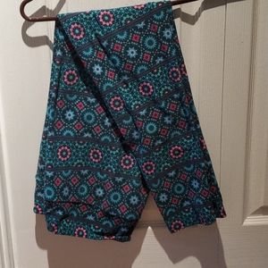 Women's LuLaRoe Tall and Curvy Leggings